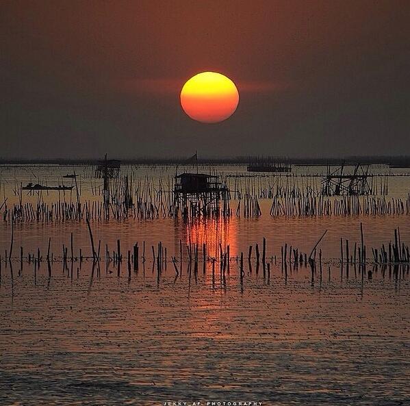 SunsetPorn's tweet photo. Thailand http://t.co/EmFSjzF36k
