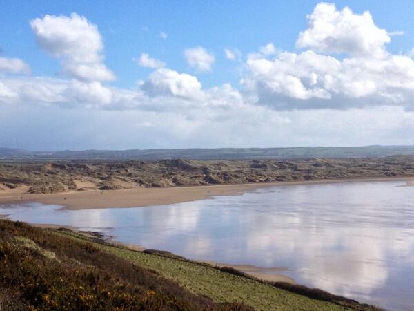 Croydeholidays's tweet photo. #saunton #beach #holiday #devon beautiful RT if you agree. http://t.co/lI4umlO7BH