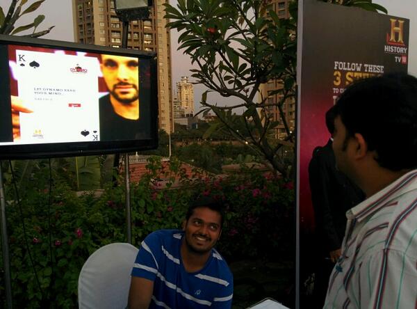 HISTORYTV18's tweet photo. .@Dynamomagician is reading minds tonight! #DynamoInIndia http://t.co/9loQYNoCHt