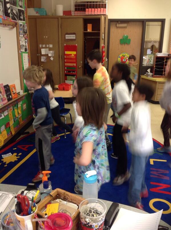 clarelenz1's tweet photo. Dance break! #mannschool http://t.co/BOpXPYk8KY