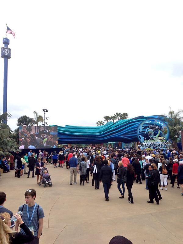 TeamSeaWorld's tweet image. And that's it! Explorer's Reef is now open and the 50th Anniversary Celebration has begun! #StandWithSeaWorld