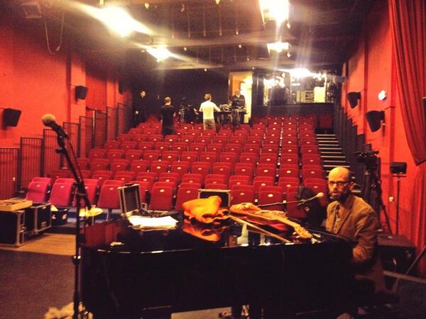 Poolvogel's tweet image. Bijna klaar voor de dvd opnames, vanavond in Culemborg! @FranscheSchool