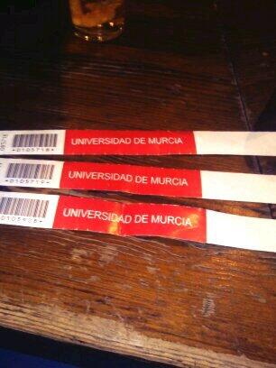 anabpascual's tweet photo. Habemus entrada! @Rubenms22 @PLEGUERO #Económicas2014 http://t.co/pTbnimLXxf