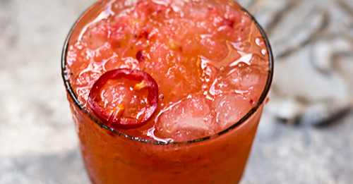 SAVEURMAG's tweet image. Aries, this strong, herby drink with fresh berries and a spicy kick is for you: saveur.cc/phLcyn