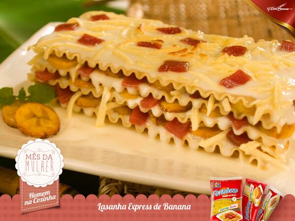 marcafortaleza's tweet photo. #LasanhaExpress: Intercale camadas de massa, banana frita e creme de confeiteiro. Coloque queijo e leve ao forno. http://t.co/voFIsuIIO1