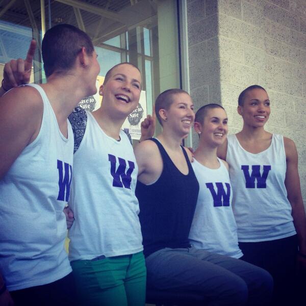 WesternRowing's tweet photo. Five stunning @WesternMustangs shaved their head this morning in support of the #OneTeam movement! #ShavetoSave http://t.co/OVlDAST1Vr