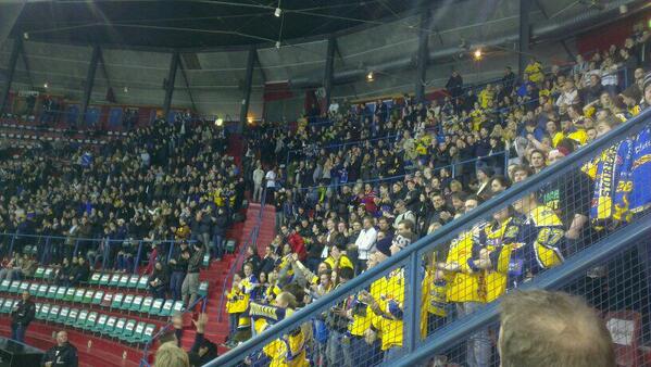 olasv's tweet image. Hjemmebane! #2get @StorhamarDragon