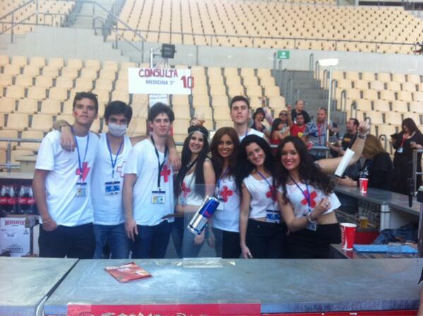 quesadama14's tweet photo. La mejor barra #holaprimavera #Medicina3 #@cruzcampo http://t.co/lwILCa4yFc