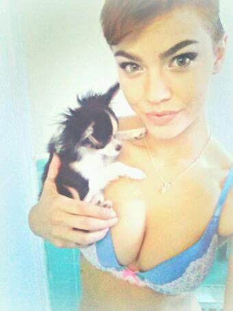 Yoda wanted to take part in #friskyfriday #selfietime @Playboy http://t.co/9yoc9ydLBX<a href="/tag/friskyfriday"class="tags">#friskyfriday</a><a href="/tag/selfietime"class="tags">#selfietime</a>
