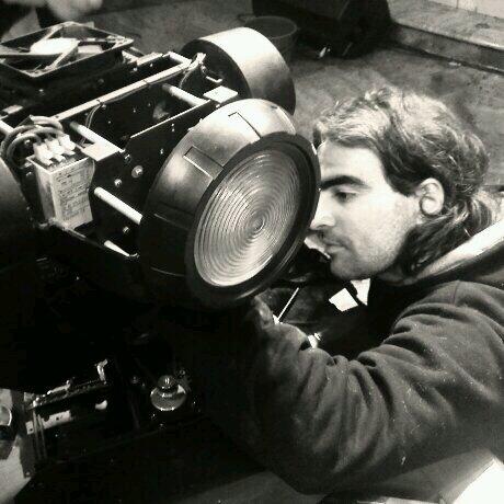 LSD_am's tweet image. Repair moving head....