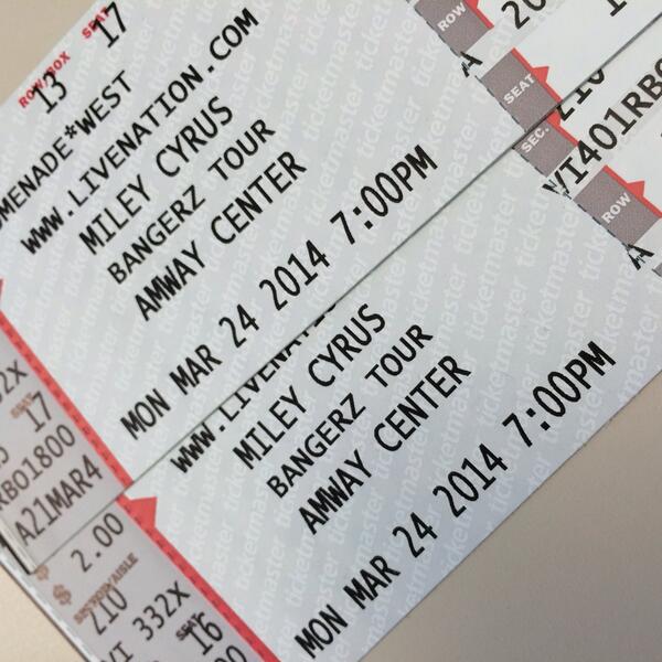 KnightStomp's tweet image. Who wants to get their hands on some FREE @MileyCyrus tickets courtesy of #KnightStomp?!?
