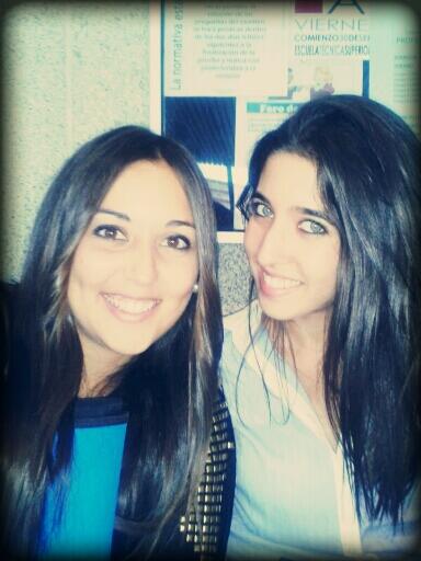 paloma012's tweet photo. Hoy toca disfrutar de un dia muy especial! Muchas felicidades mi @loree223 guapa♥ http://t.co/bUOaVVv2wf