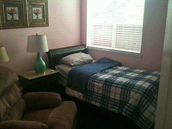 hkhj's tweet photo. One of the rooms.... http://t.co/B87CAvPzMo