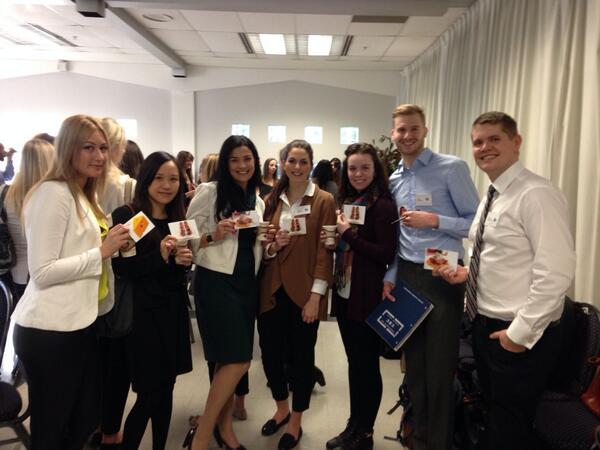 J9_cupcake's tweet photo. See you're mate here? Icebreaker networking game #HRAConference2014 http://t.co/Xzzs8TL5ri