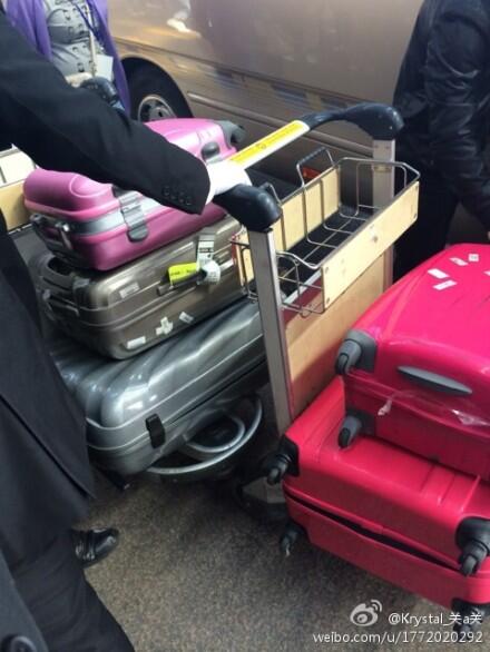 BjTDRkbCAAAPFv9.jpg:large