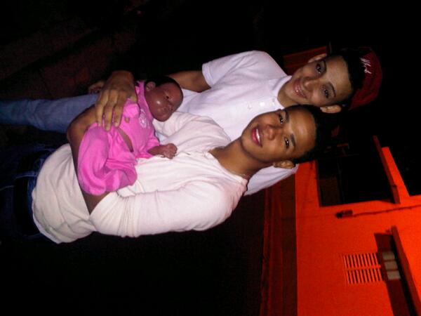 barbiiefresh_'s tweet photo. Haha Mira Ahí @baezangelita1. :D http://t.co/ymKWRZFLZc