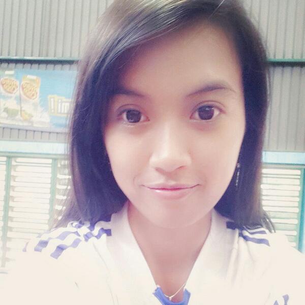 titasonyaa's tweet photo. #waiting #mylovely #boyfriend #playing #futsal #🏃 http://t.co/66urMBV9iE