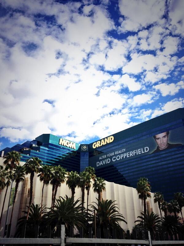 MGMGrand's tweet photo. RT if...#Happiness is #Vegas. http://t.co/ZZ30oB9GEn
