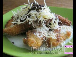 bookshelfcorner's tweet photo. RT @snowball_eskrim: #KulinerBDG pisang keju crispy nya @snowball_eskrim kriuk" maenyesss :) http://t.co/tOEl67Z7Qf