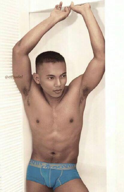 pram_om's tweet photo. @ahmadarifin9044 berapaan? http://t.co/OuqS9SPdrx