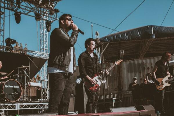 OfficialFilter's tweet photo. Great photo from James Kilian Photography-- Perth #soundwave2014 
@chinomoreno http://t.co/b46IBOofJ3