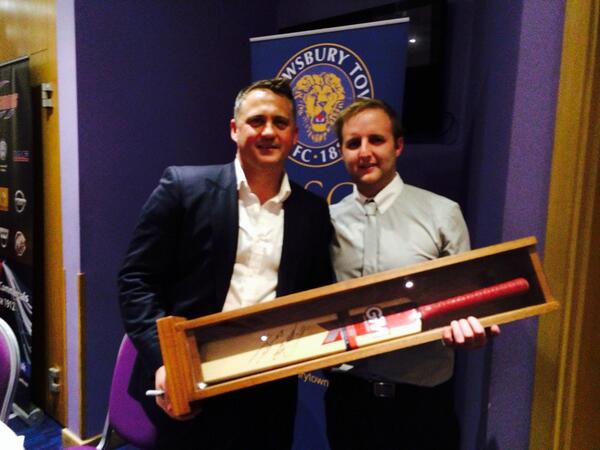 salop_sam's tweet image. Great night yesterday,hearing some great stories from @DGoughie #signedbat #stfc