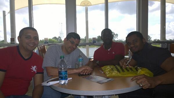 Jorriss's tweet image. .@dotNetMiami RT @janierdavila: Chilling at #OrlandoCC with the tribe @Jorriss @dvee81 @cecilphillip @patrickTimothee