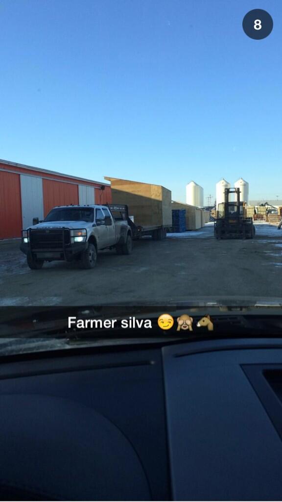 g0tsmoke's tweet photo. Snap chats from @DSztolc #horse #fuckingcarlos http://t.co/pkWBq4HLsT