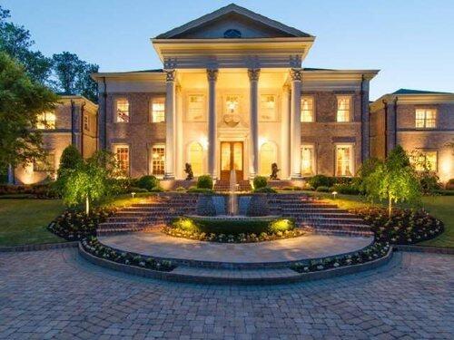 LUXURYPlCTURES's tweet photo. Beautiful #Georgia mansion. http://t.co/q0SS4G9GbN