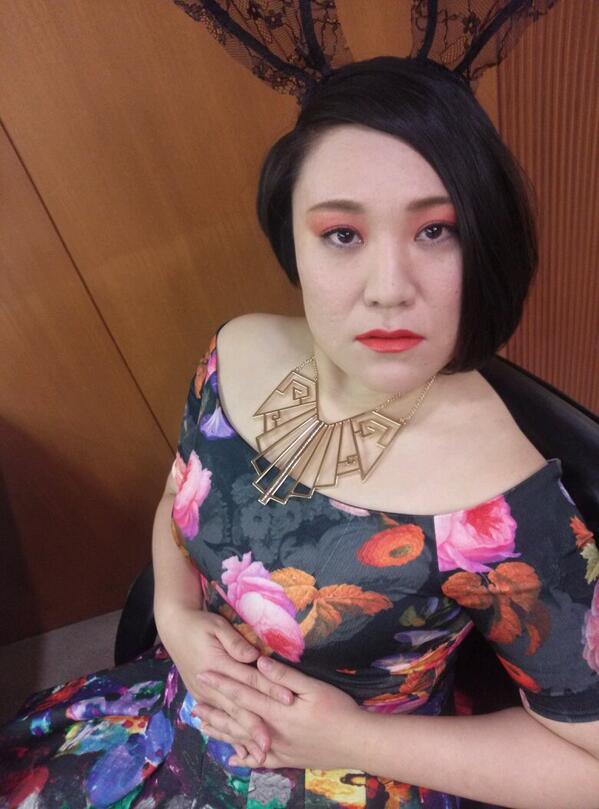 バービー V Twitter Tbs大久保じゃあナイト 今日が最終回です 最後はシックにキメてみました 25 03 生放送 Http T Co Nfx1huen6u