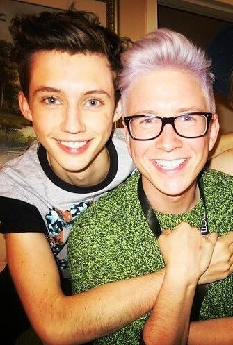 I KNOW YOU'RE READIN tweet media