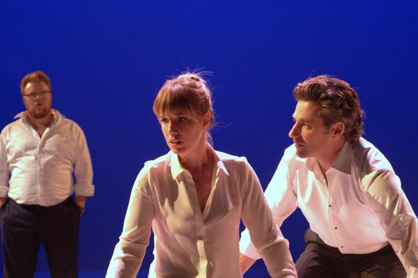 Het laatste applaus, de laatste buiging. Vanavond de laatste Liefde Enzo door Nienke, Frederik en Fabian. Bedankt!