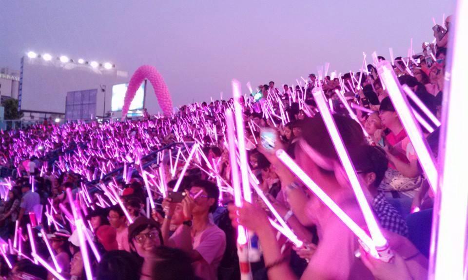 BjVEq8lCIAERecG.jpg:large