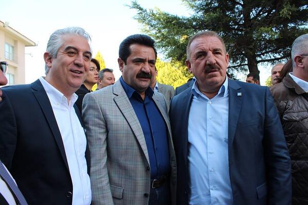 ibrahimvuraldnz's tweet photo. Sayın Ali Rıza Ertemur ve Sayın Teoman Sancar ile sohbet ederek, seçim sürecini değerlendirdik.. http://t.co/Nm9fTTZFHY