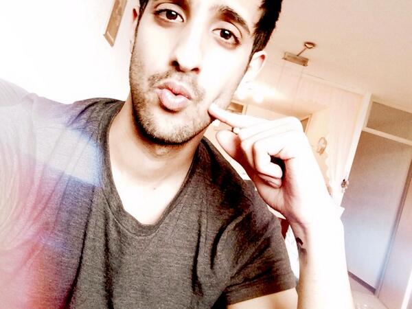 SamiSlimani's tweet photo. Hello. 💭💕 http://t.co/9YH7nZBQsJ