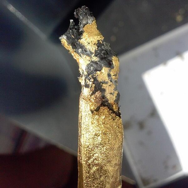 ShinePapersEU's tweet photo. #smokegold #burngold #shinepapers http://t.co/rZ39AV7x18