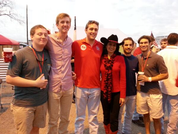 1855COOKERS's tweet photo. Thanks to @UHpres for stopping by our tent at @FrontierFiesta! Keep up the outstanding work for our university! http://t.co/WCXexCwjjO