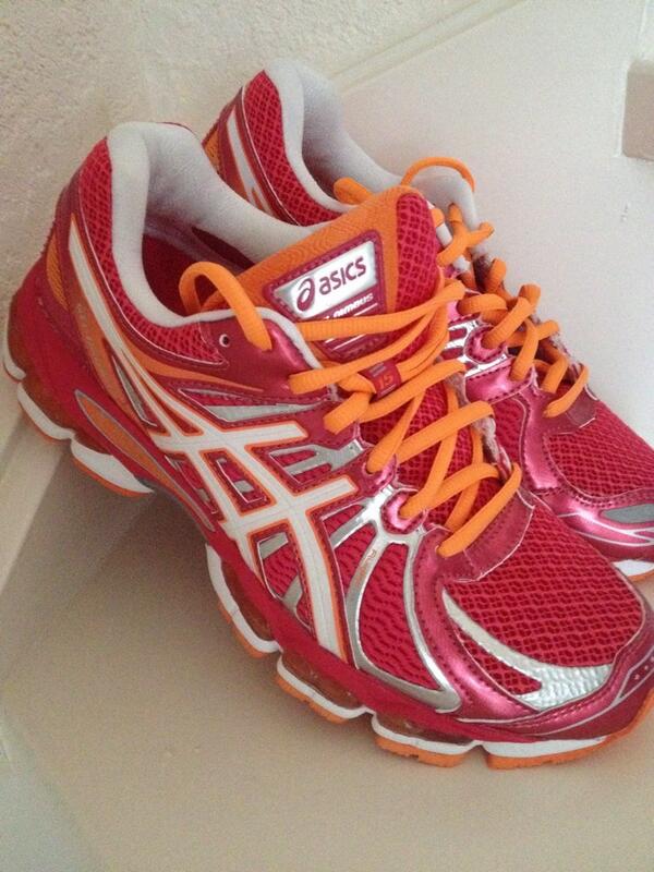 VeraDings's tweet image. Mijn nieuwe @loopmaatjes voor de komende 1500 km #goodmatch