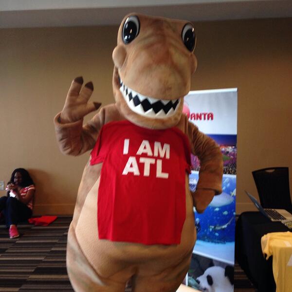 DiscoverAtlanta's tweet photo. Who loves ATL? This guy! @FernbankMuseum @Giga_a_dino #BlogATL14 http://t.co/Qr8Ibci3lG