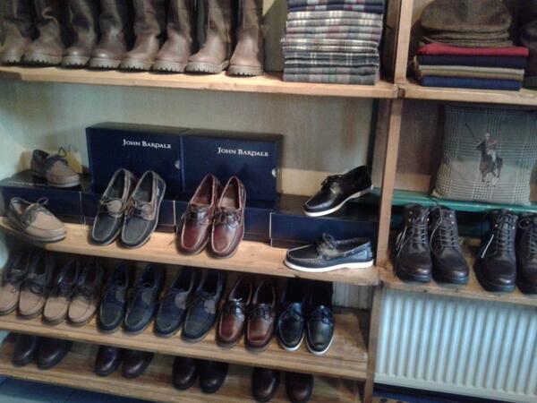 BronkhorstDT's tweet photo. Presentatie John Bardale #bootshoes. Vanaf nu alle maten voorradig! Leuke #prijs voor fijne schoen. http://t.co/BM27ZGKH2E