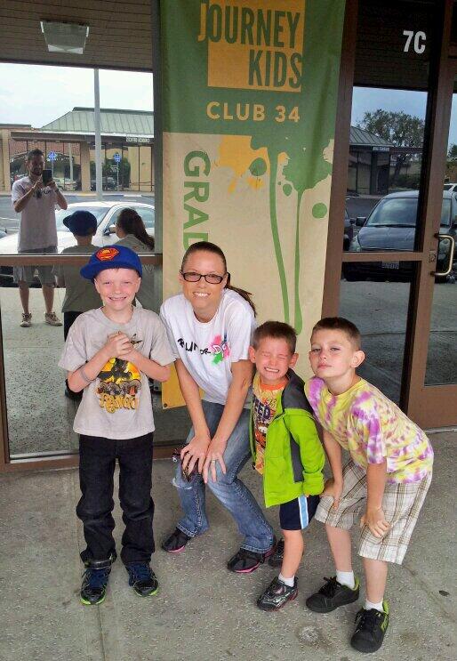 CobySushi's tweet photo. Kids ministry day of service w/ @Journey_Church !! #ServeYourCommunity http://t.co/PzHK7uxPJ7