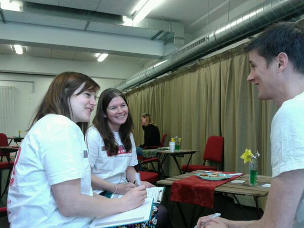 TimetoChange's tweet image. Lovely volunteers from @oxfordshiremind taking part in the fab @TimetoChange funded #humansearchengine project