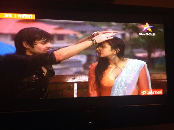 watchin my fav song 'baarish'from my movie yaariyan & so far d best song i've heard after aashiqi2 which ones yours??