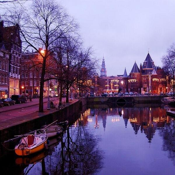 FascinatingPlcs's tweet photo. Amsterdam http://t.co/ccmiHyz26m