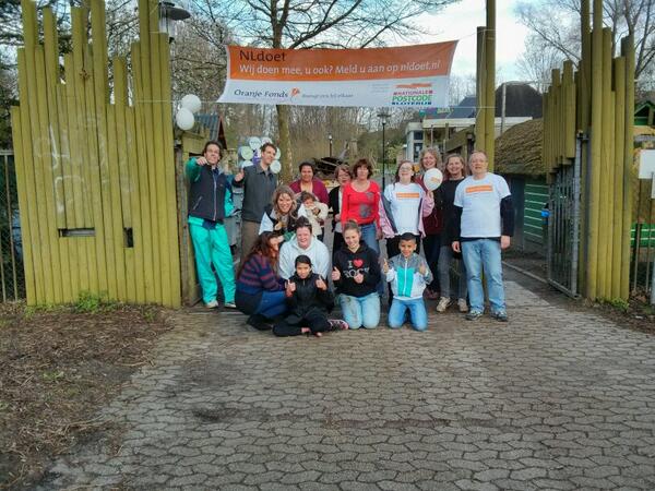 FortLuna030's tweet photo. Vandaag een gezellige en geslaagde #NLdoet dag gehad op #Fortluna #lunetten. Bedankt vrijwilligers! http://t.co/MEu7mRa3wk
