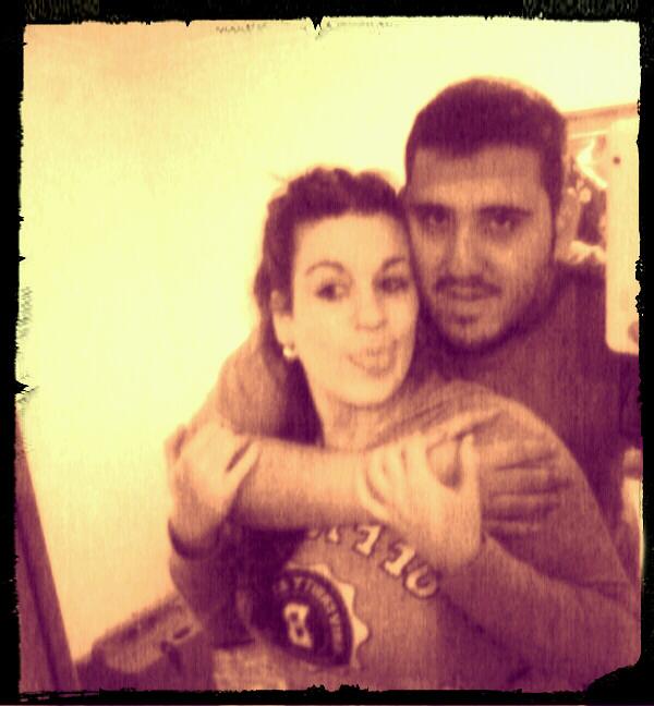 LeoPerroLoco's tweet photo. Tekieroo mi niñas bonitaaaa eres mi amor wapa http://t.co/gZIgQPjZyz