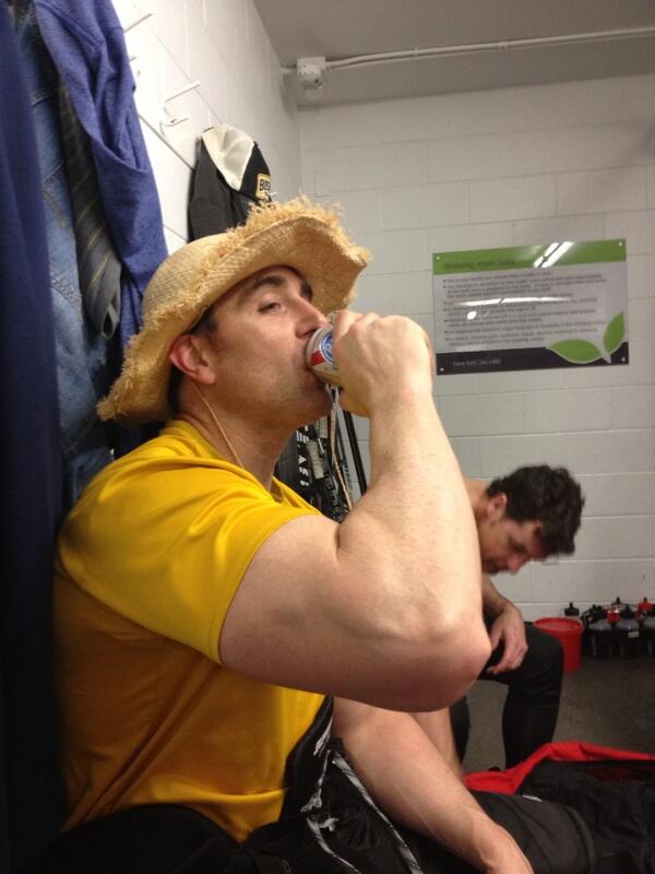raymiesweet's tweet photo. Player of the game with the #strawhat.  4gs and a phantom helper @gardzy27 http://t.co/GOg2PERlMb