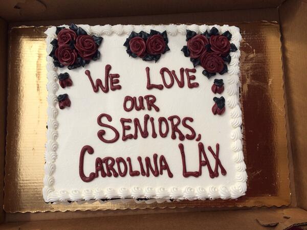 USCWomensLax's tweet photo. I ❤️ our seniors. http://t.co/0SpgbAQA40