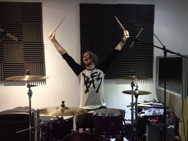 LaceyOfficialUK's tweet image. Tour rehearsal started TODAY! #day1 #springbreaktour #flumparmstopumpedarms