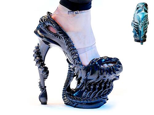 I have morals, but the terrible things I would do for these shoes! #drool #shoefetish #WANT http://t<a href="/tag/want"class="tags"><span>#want</span></a><a href="/tag/drool"class="tags"><span>#drool</span></a><a href="/tag/shoefetish"class="tags"><span>#shoefetish</span></a>